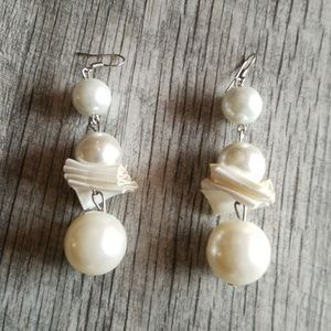 Pearl and ribbon dangle earrings